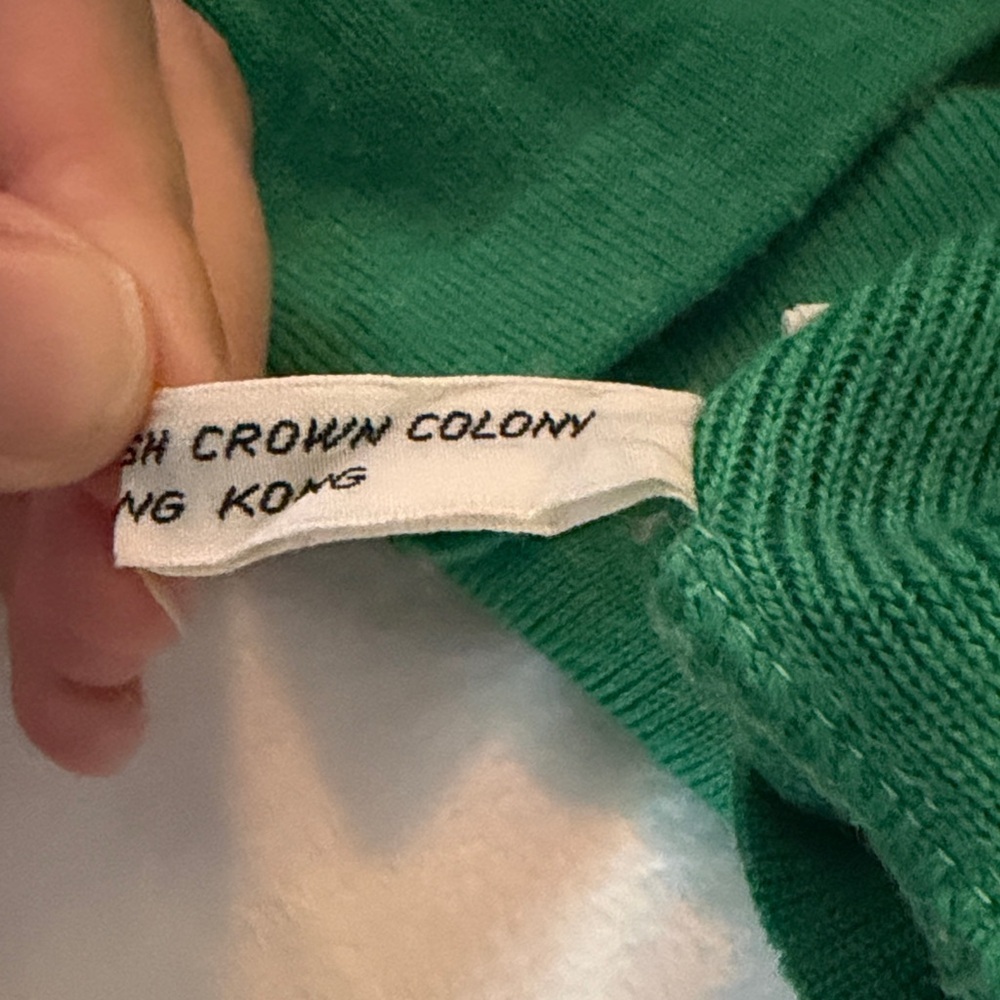 Vintage! Made in British Crown Colony of Hong Kong Green Crewneck Sweater - Picture 8 of 8